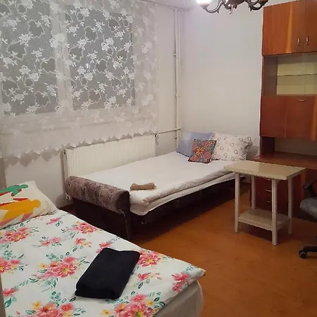 Homestay Apartrooms Askenazego Near Metro Trocka 1