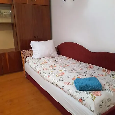 Homestay Apartrooms Askenazego Near Metro Trocka 1 *